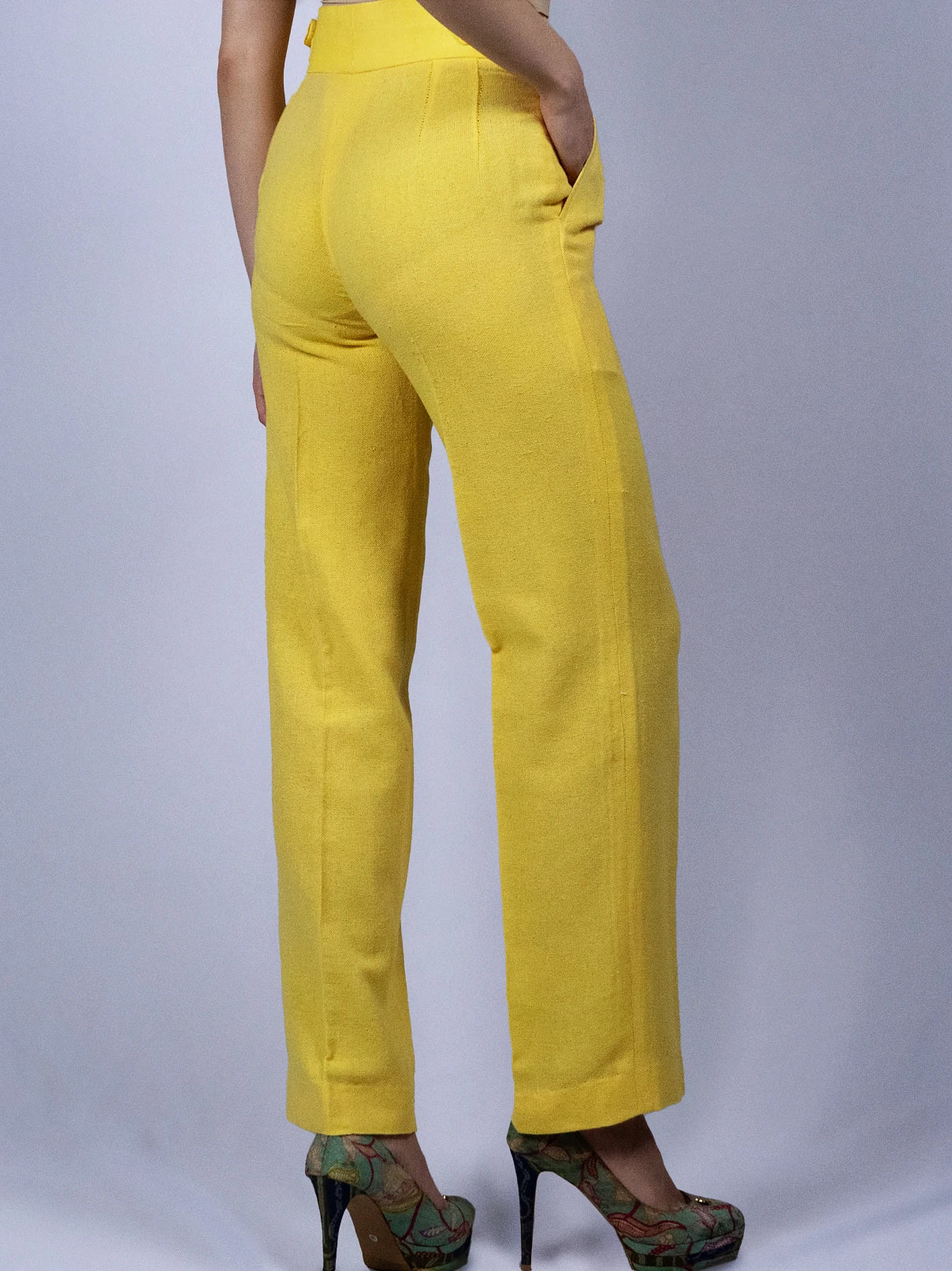 Pantalon double plissé jaune