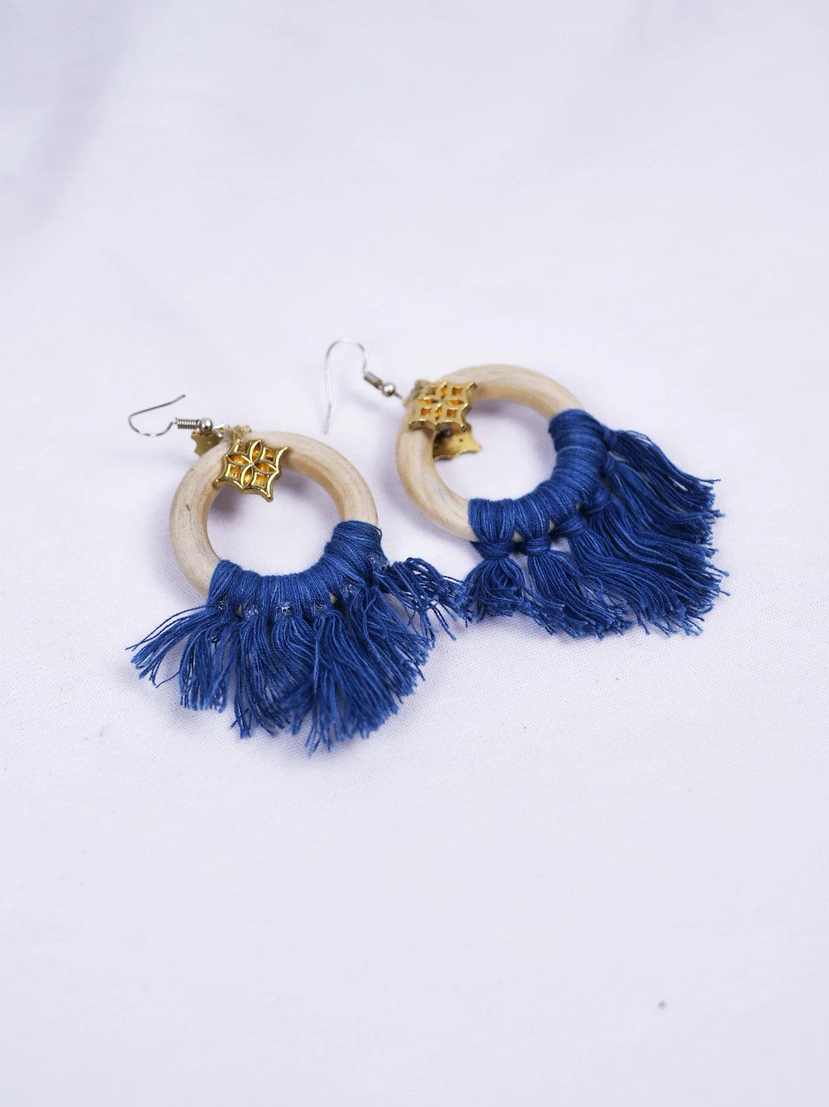 Anting-anting Indigo Tebal