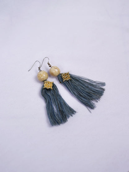 Boucles d'oreilles à pompons olive sourdes