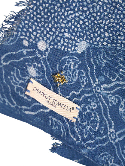 Kain enveloppant indigo superposé
