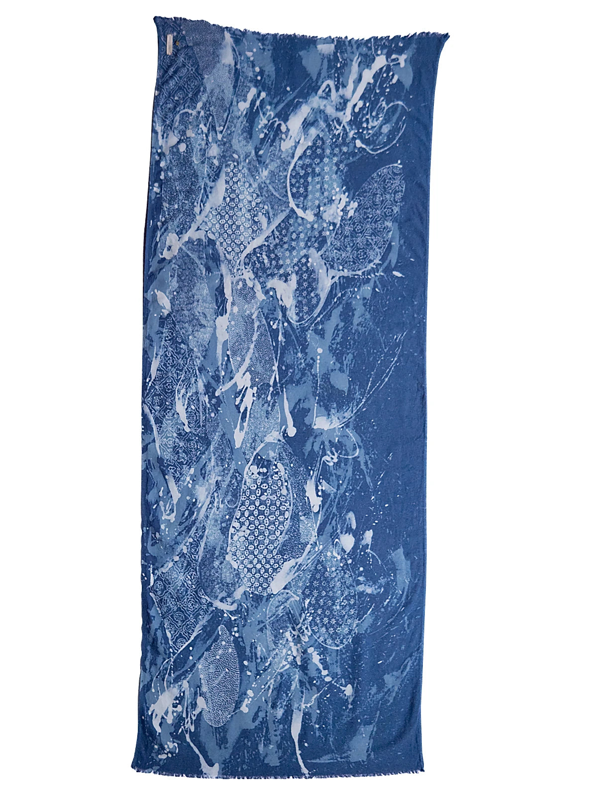 Kain enveloppant indigo superposé
